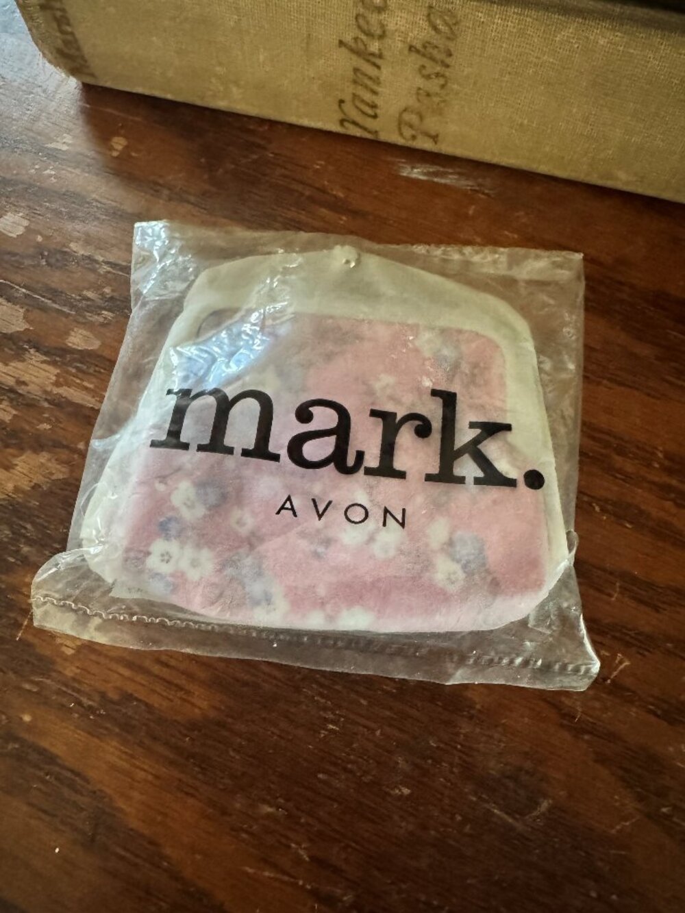 Mark. Avon Pixie Mini Coin Purse